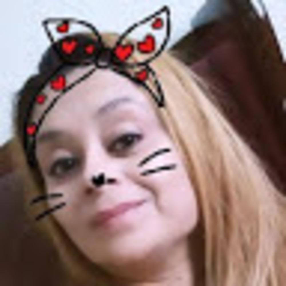 Meet your Posher, Isela